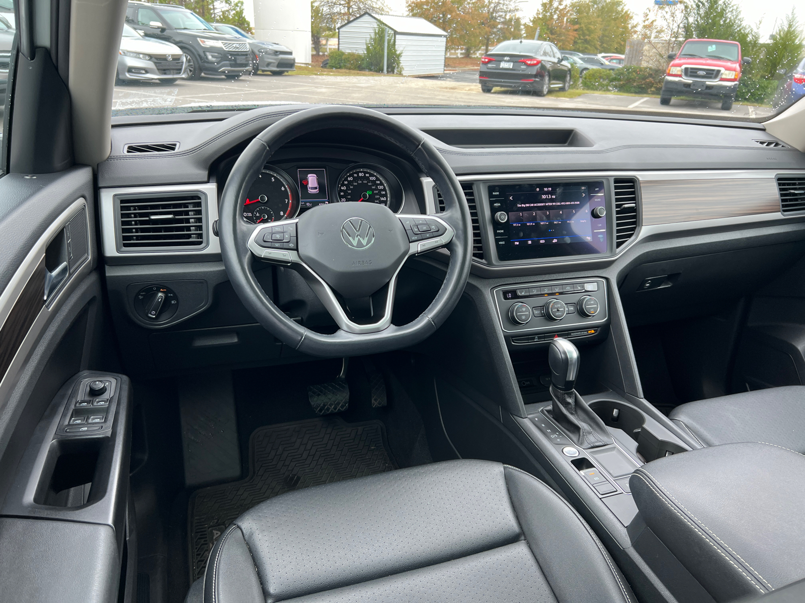 2021 Volkswagen Atlas 3.6L V6 SE w/Technology 27