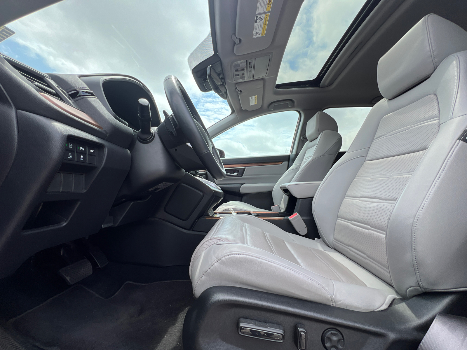 2021 Honda CR-V Hybrid Touring 17