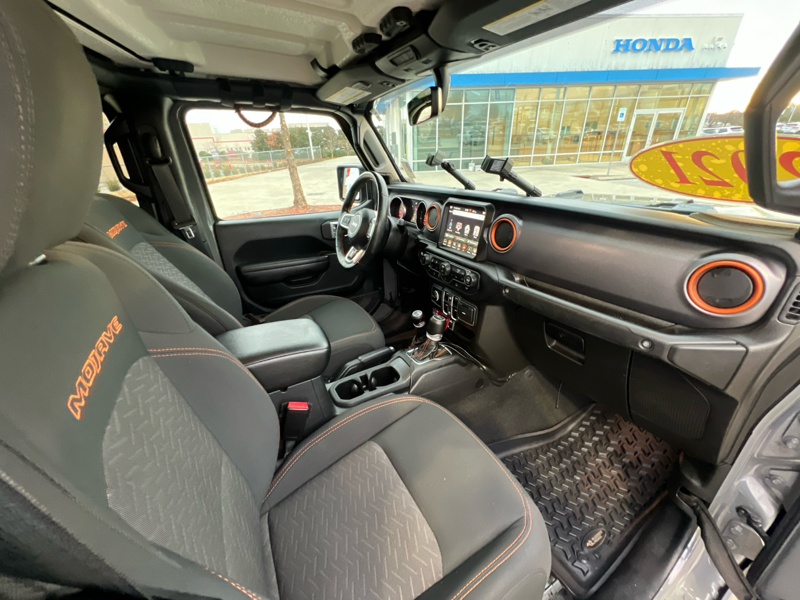 2021 Jeep Gladiator Mojave 35