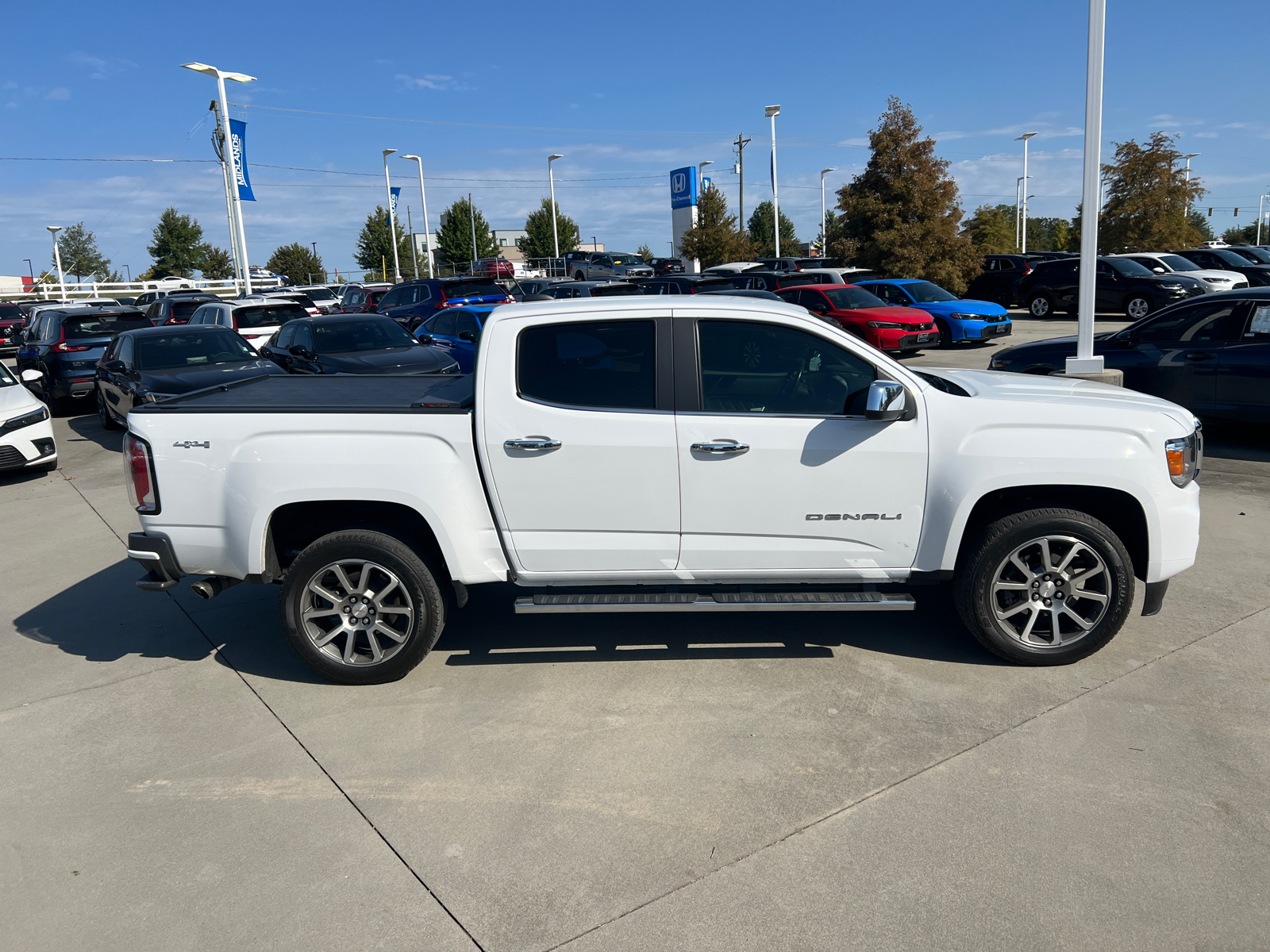 2022 GMC Canyon Denali 10