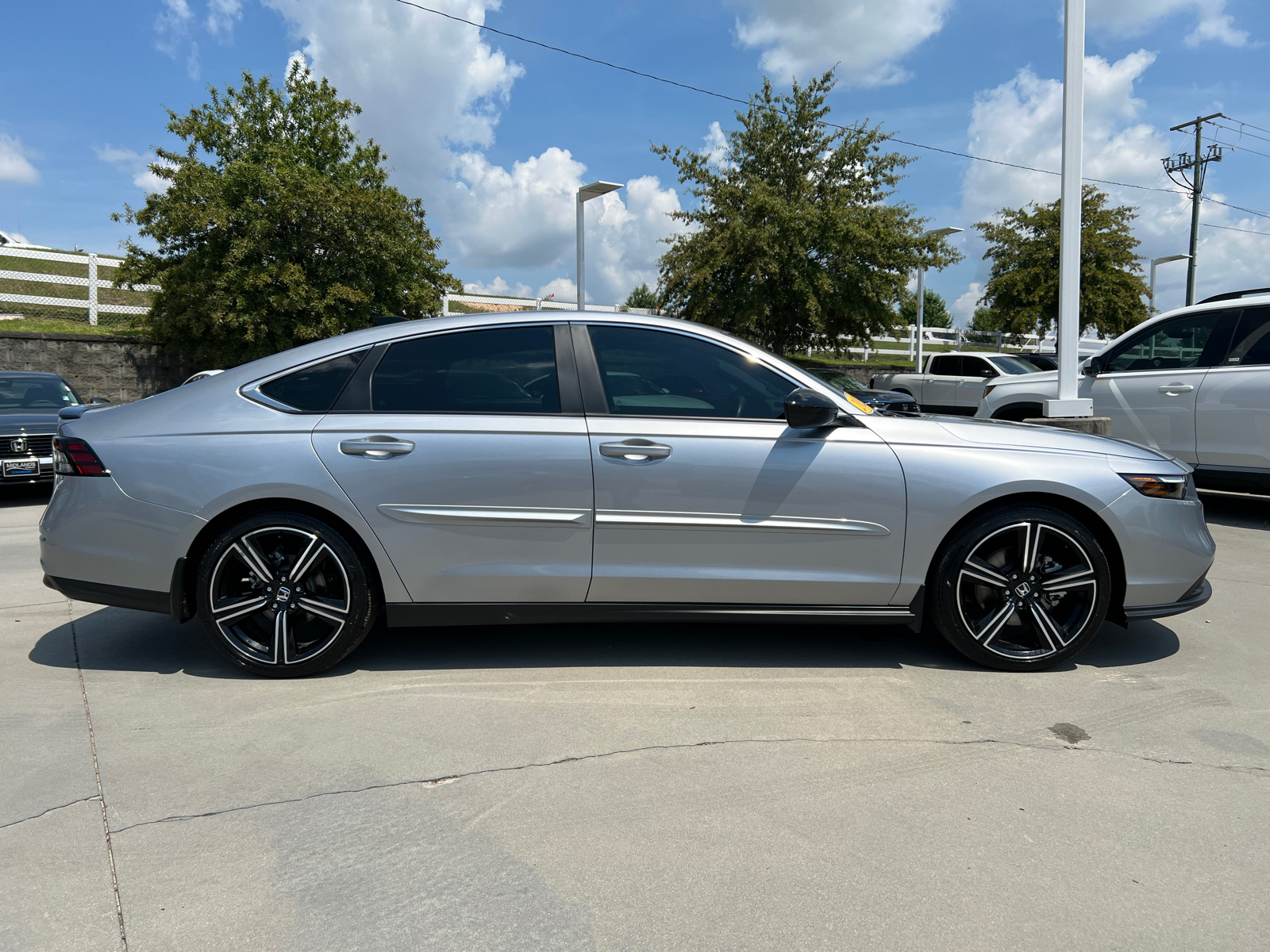 2023 Honda Accord Hybrid Sport 8