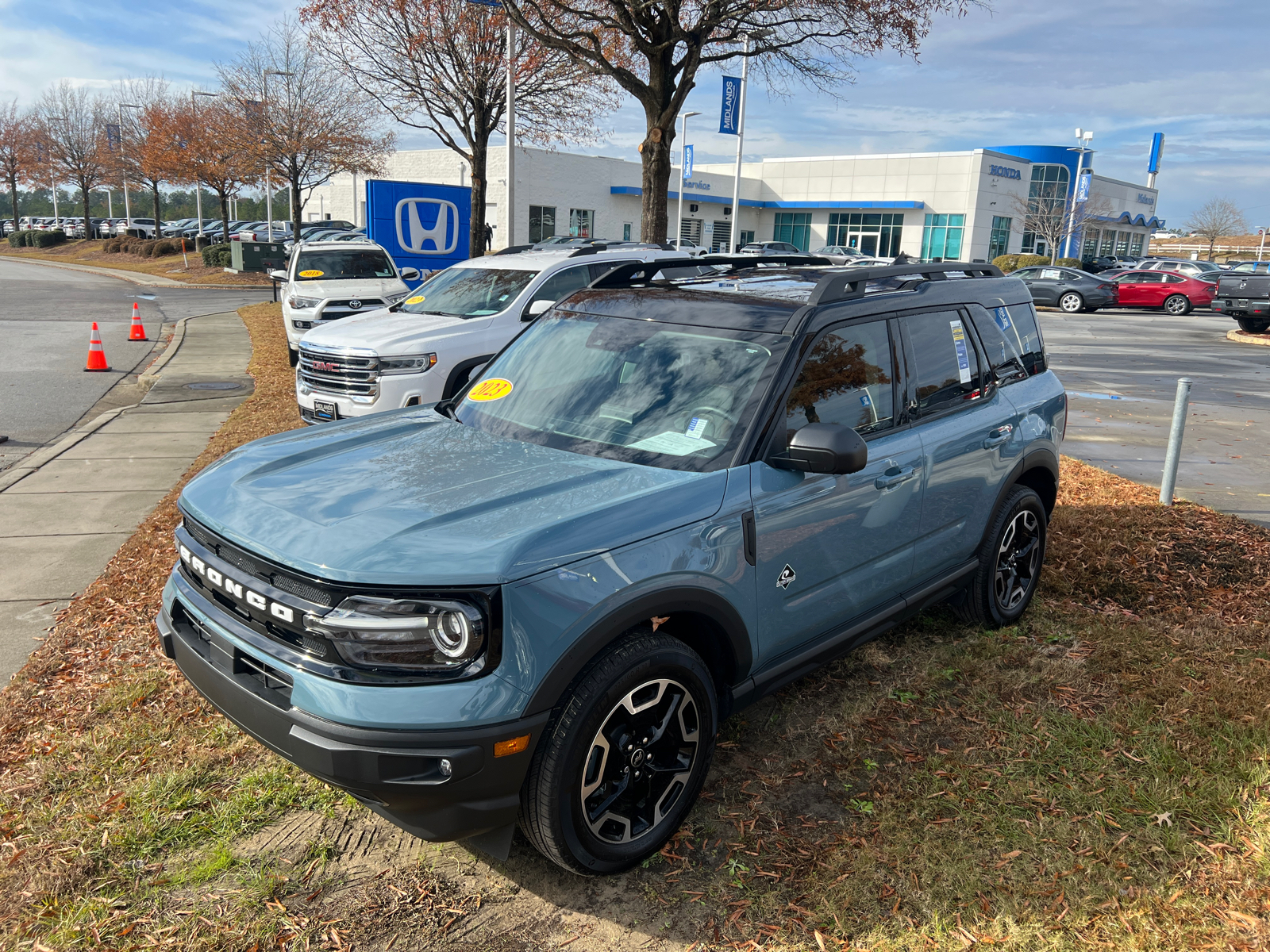 2023 Ford Bronco Sport Outer Banks 3