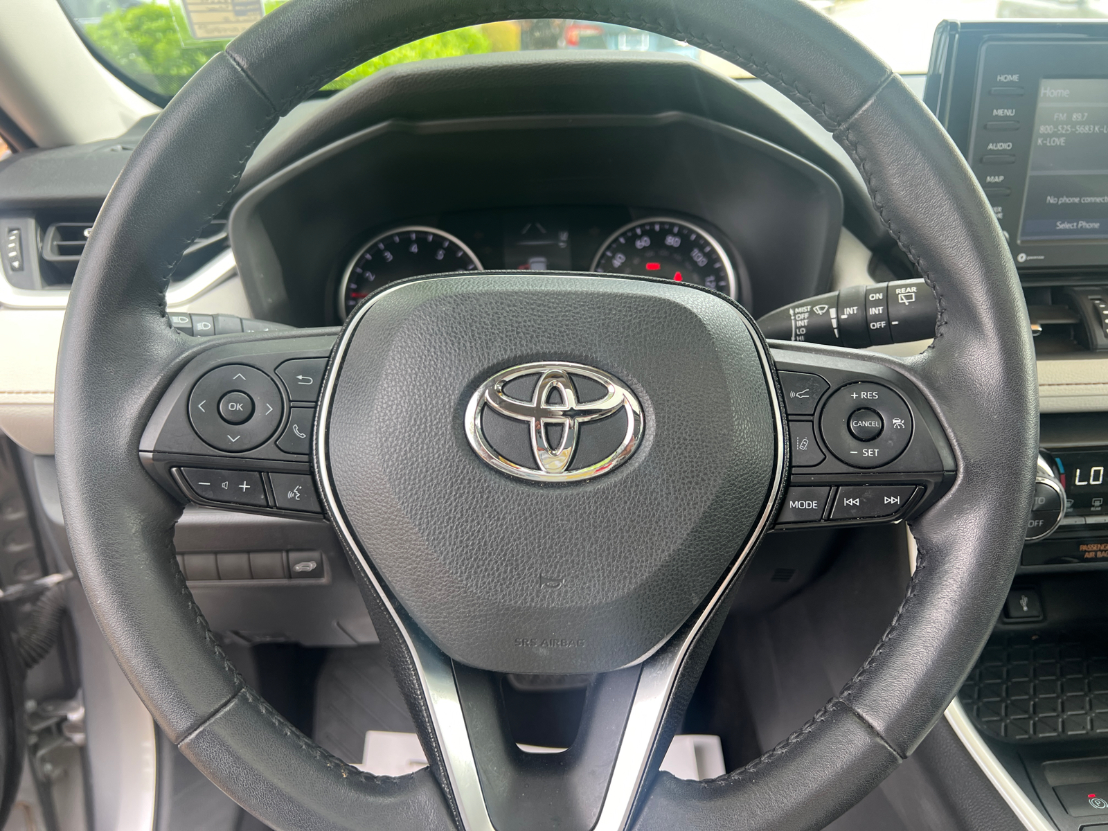 2021 Toyota RAV4 XLE Premium 18