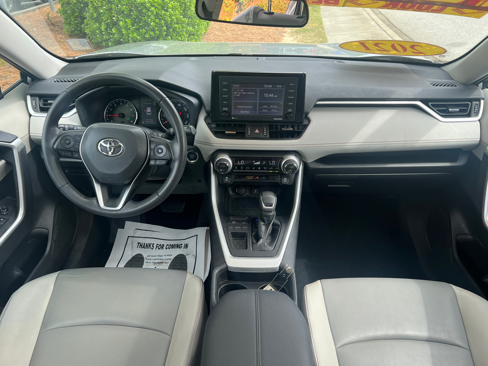2021 Toyota RAV4 XLE Premium 26