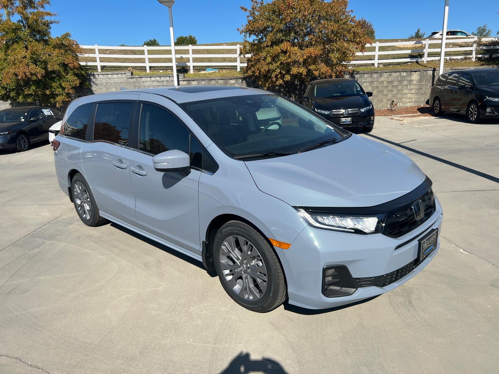 2025 Honda Odyssey Touring 1