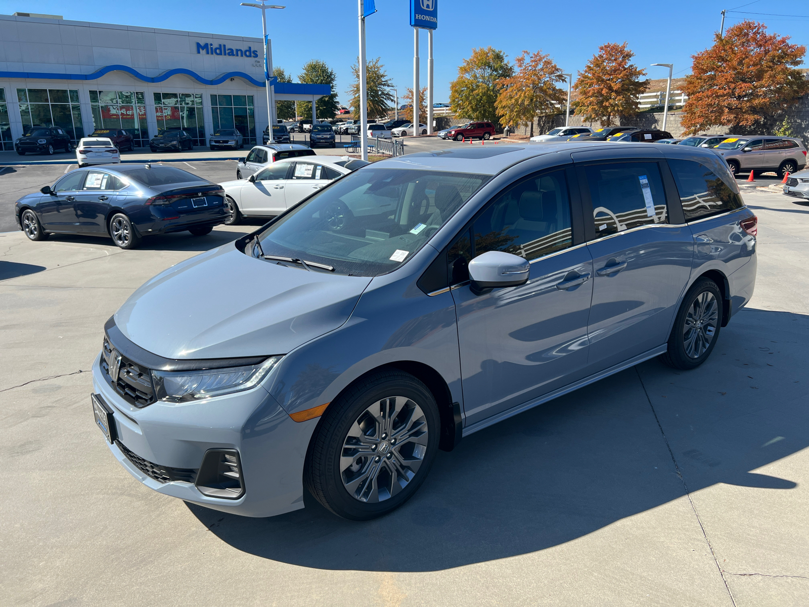 2025 Honda Odyssey Touring 3