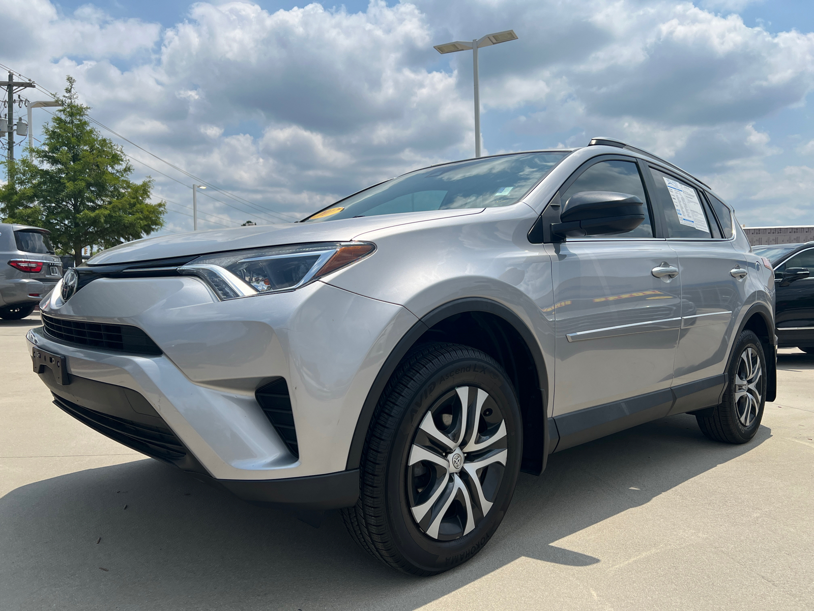 2017 Toyota RAV4 LE 3