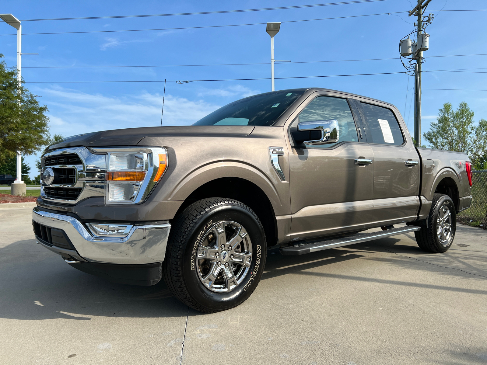 2021 Ford F-150 XLT 4