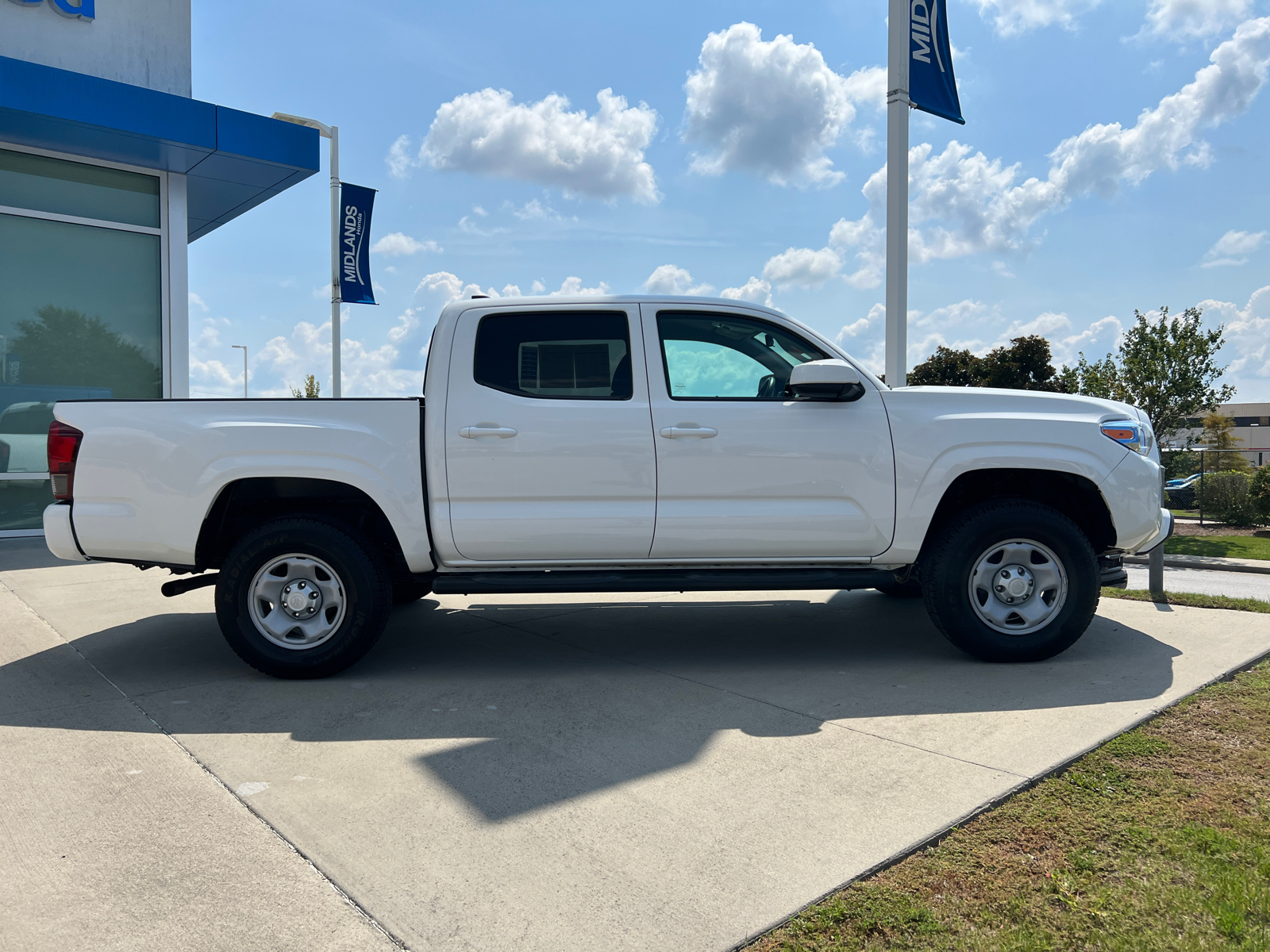 2021 Toyota Tacoma SR 9