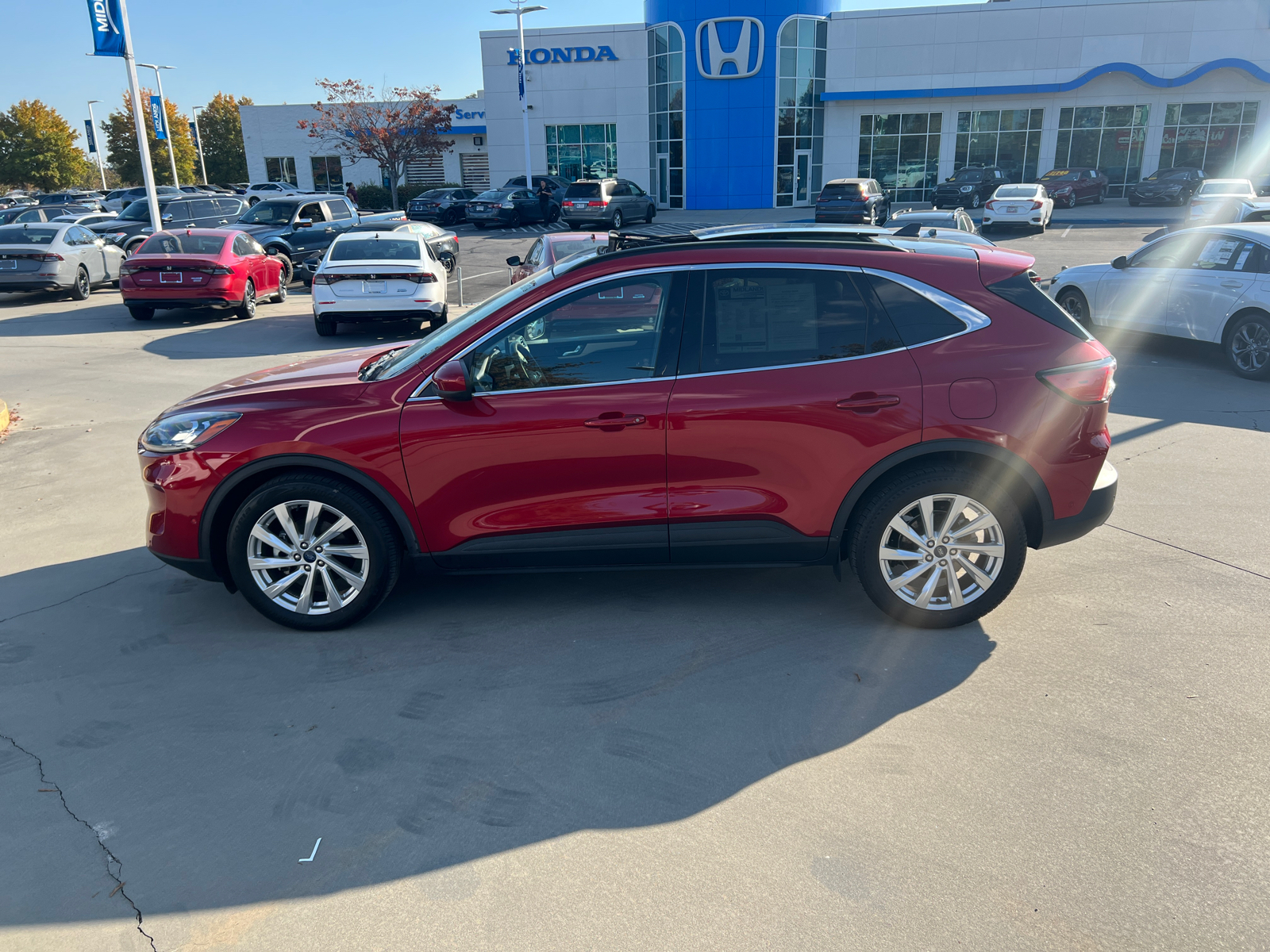 2021 Ford Escape Titanium Hybrid 4