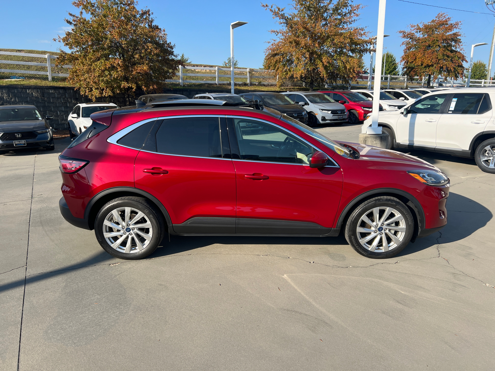 2021 Ford Escape Titanium Hybrid 8