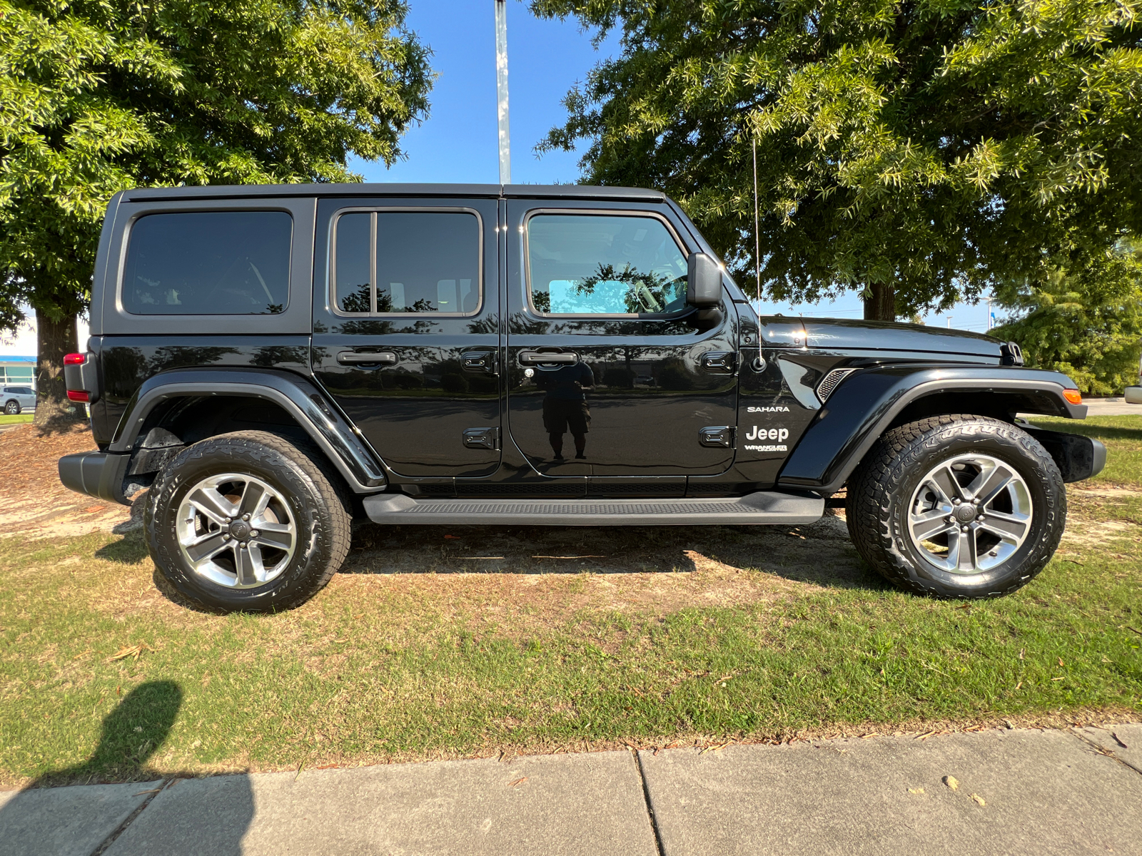 2021 Jeep Wrangler Unlimited Sahara 9