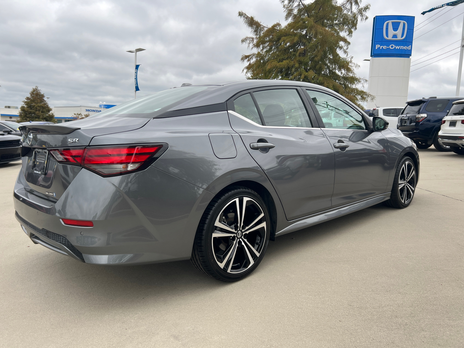 2021 Nissan Sentra SR 8