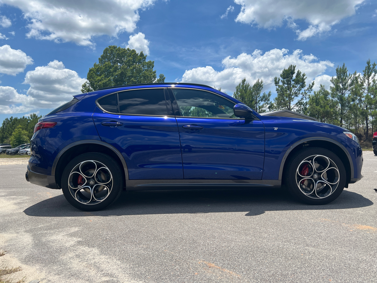 2022 Alfa Romeo Stelvio Ti 9