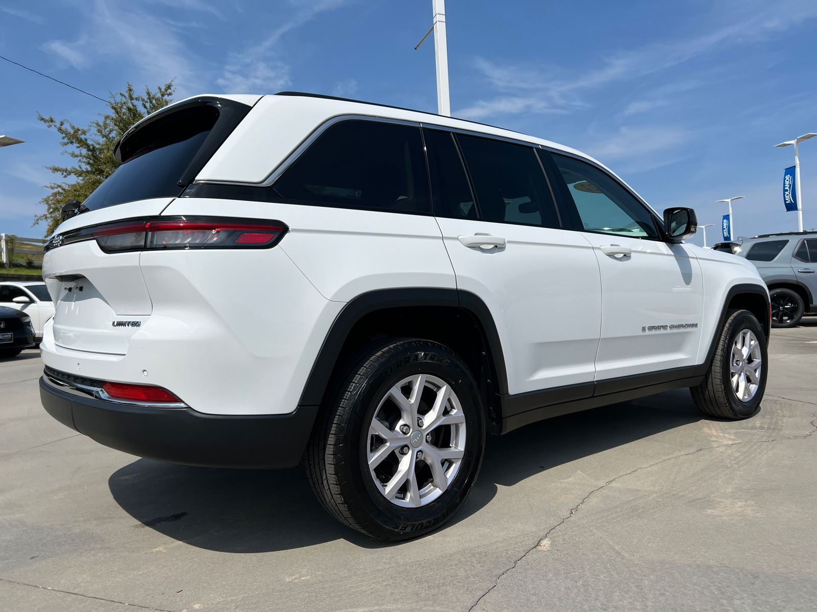 2022 Jeep Grand Cherokee Limited 8