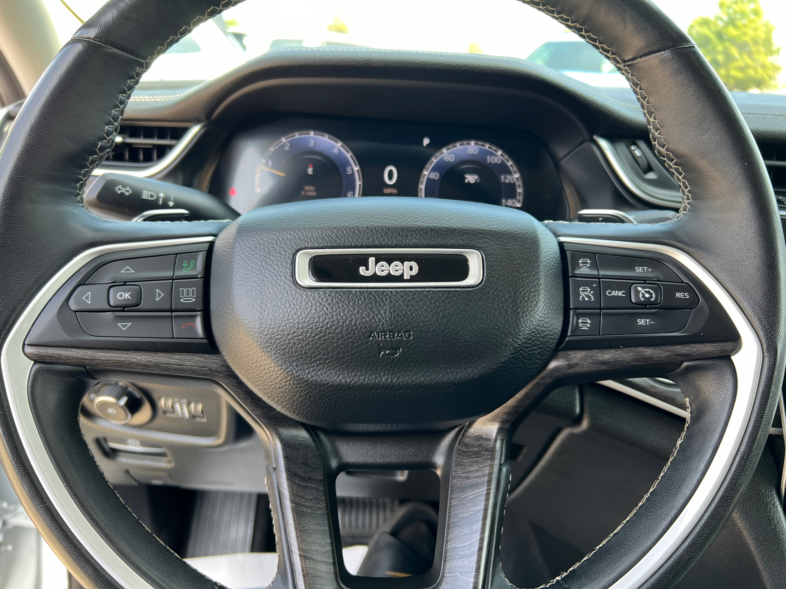 2022 Jeep Grand Cherokee Limited 19