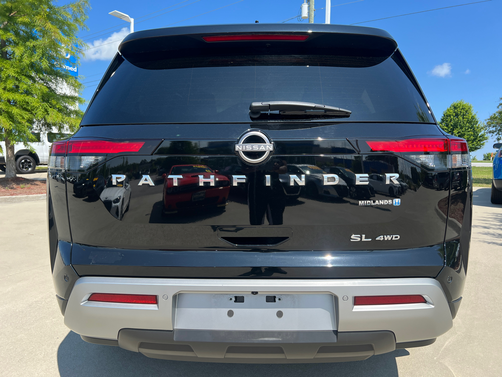 2022 Nissan Pathfinder SL 7