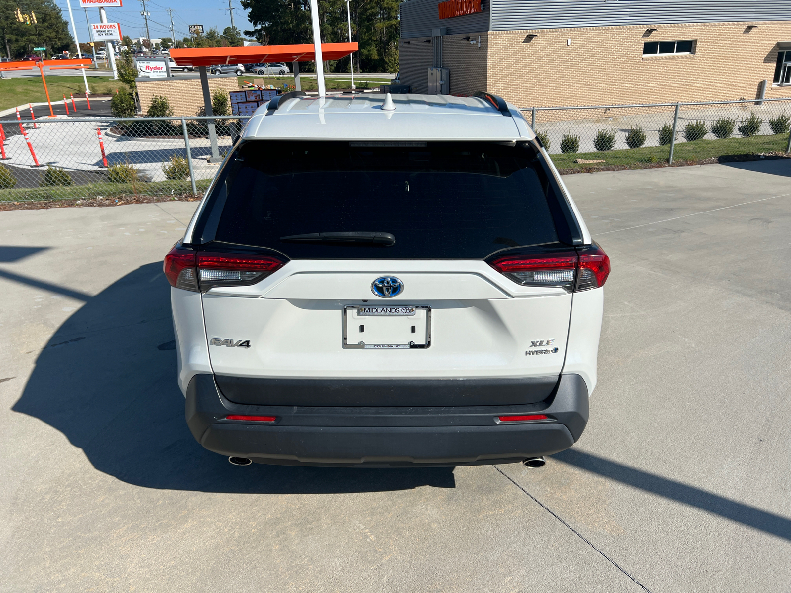 2022 Toyota RAV4 Hybrid XLE Premium 6