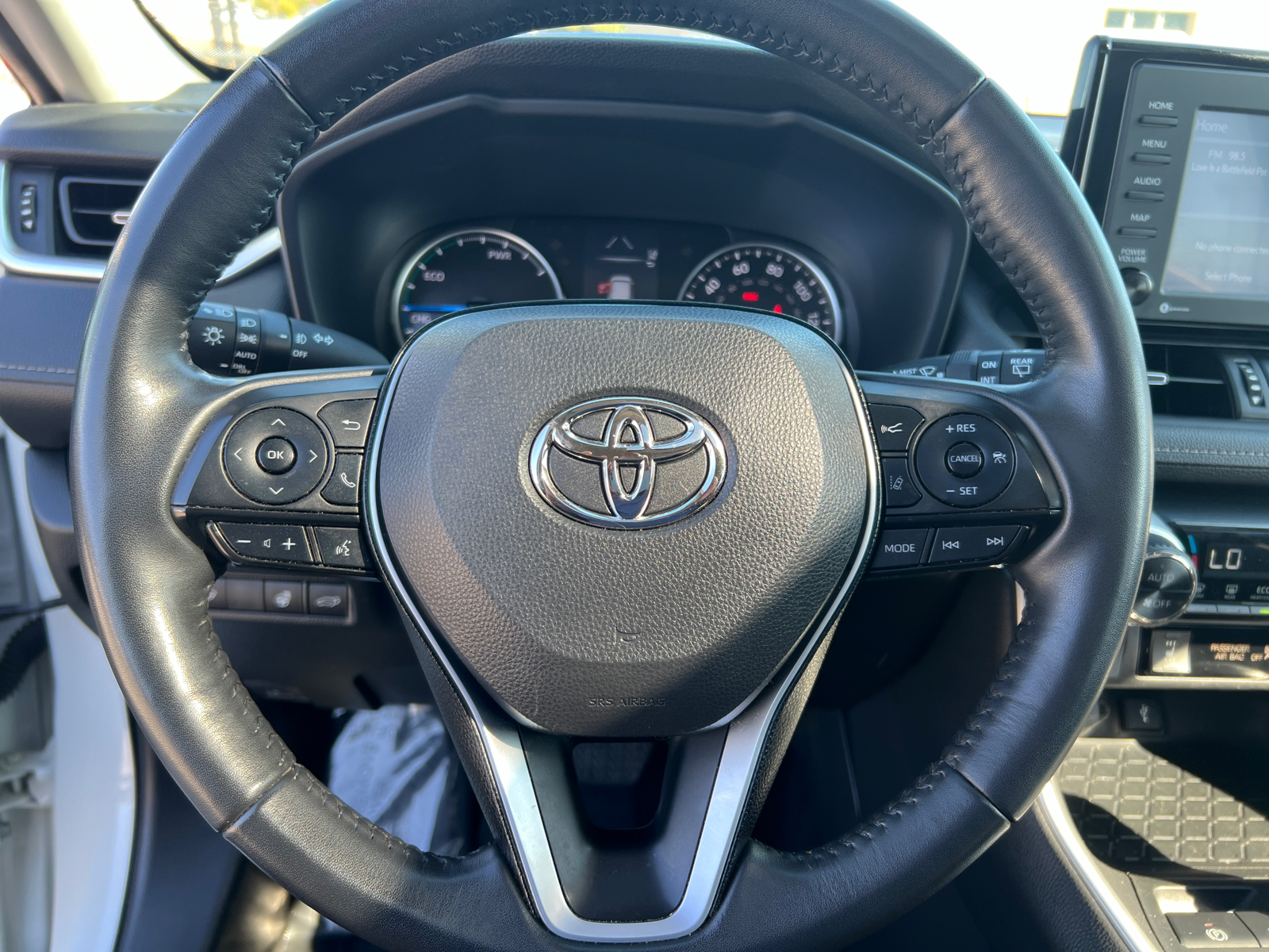 2022 Toyota RAV4 Hybrid XLE Premium 19