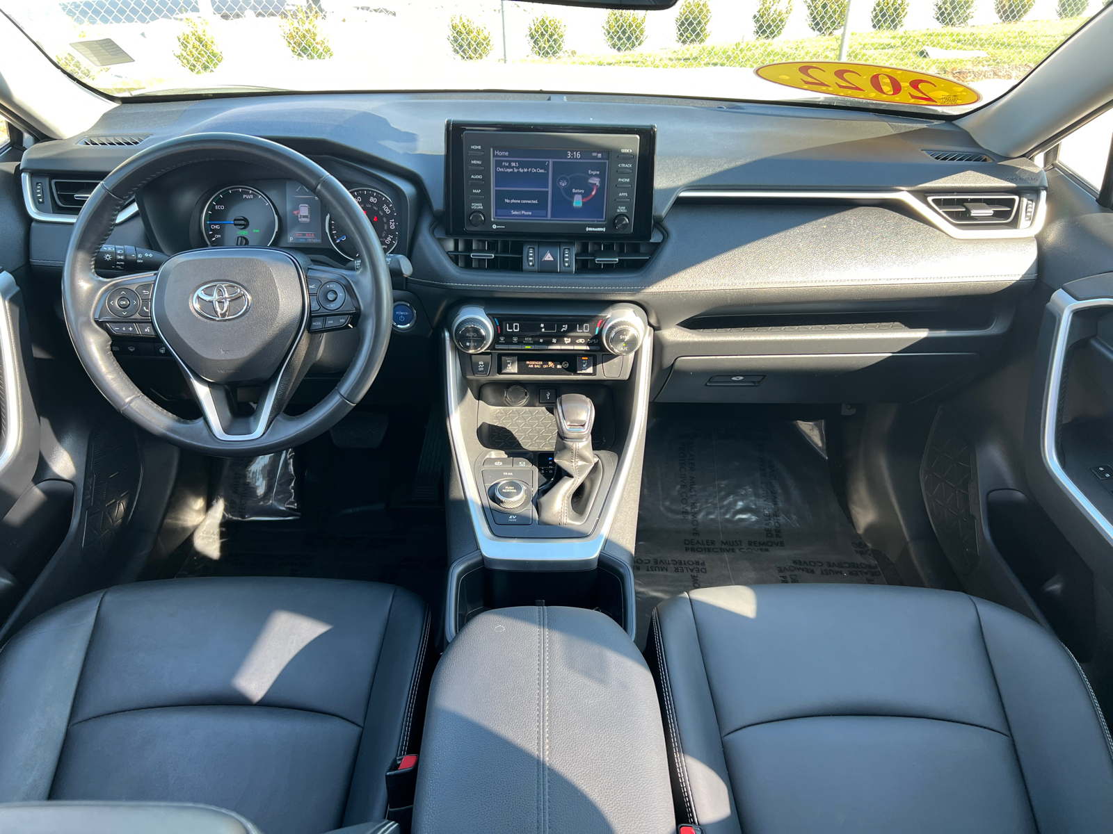 2022 Toyota RAV4 Hybrid XLE Premium 26