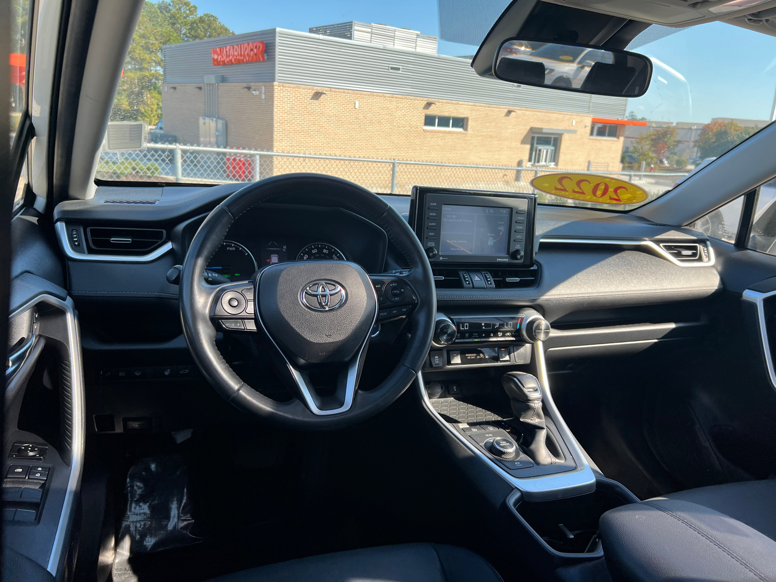 2022 Toyota RAV4 Hybrid XLE Premium 27