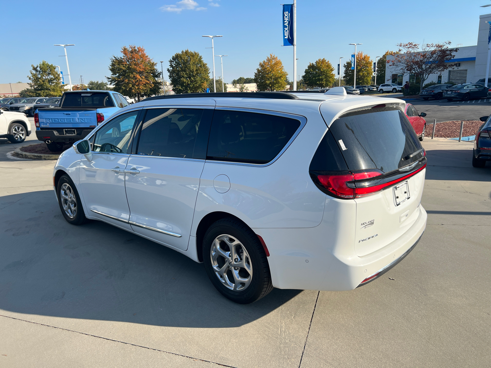 2022 Chrysler Pacifica Limited 5