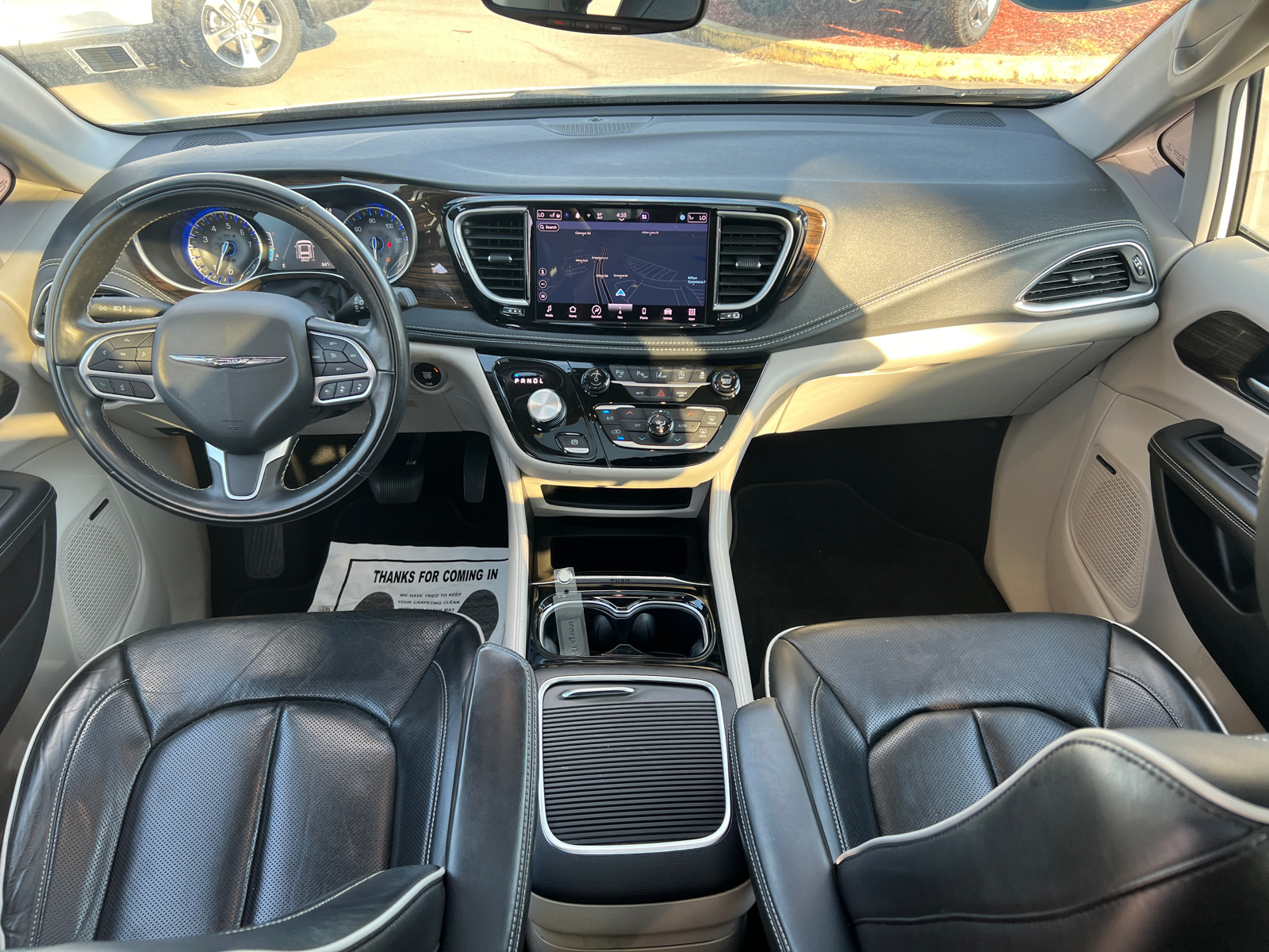 2022 Chrysler Pacifica Limited 25