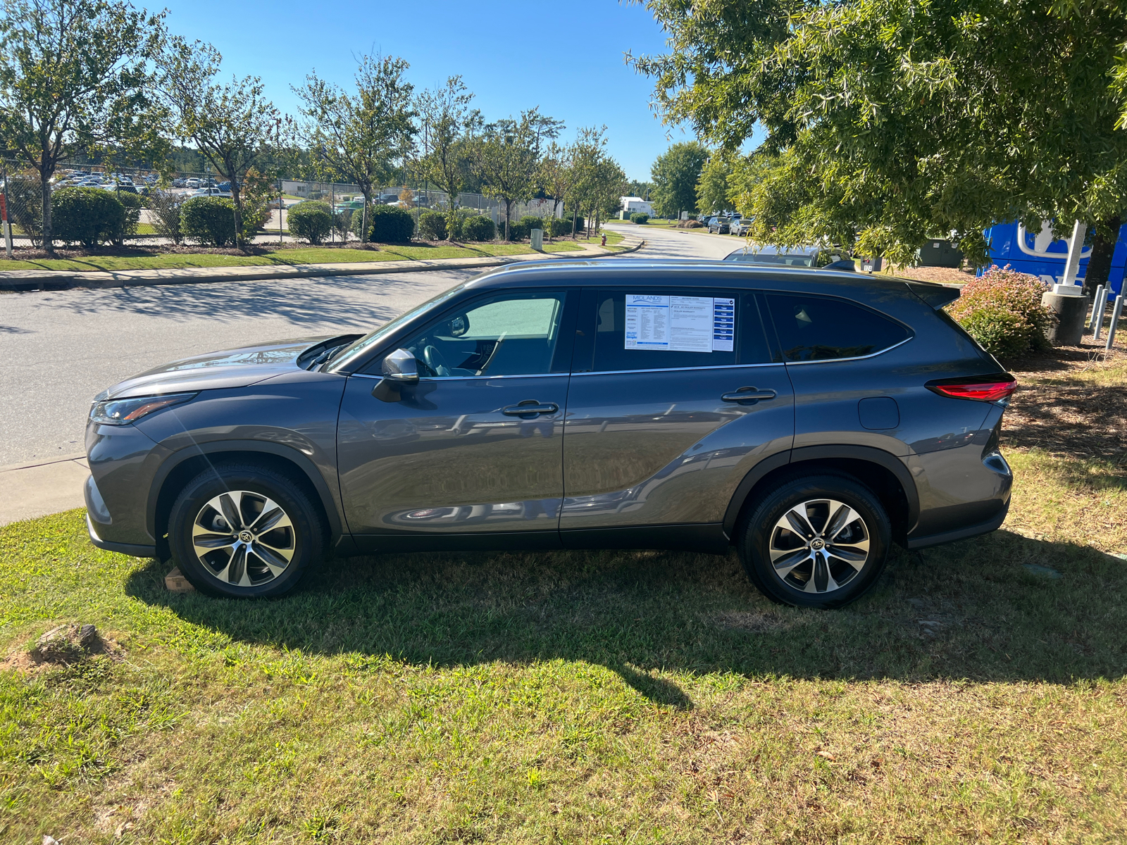 2022 Toyota Highlander XLE 5