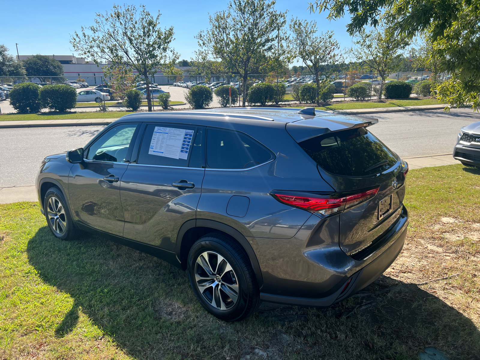 2022 Toyota Highlander XLE 6