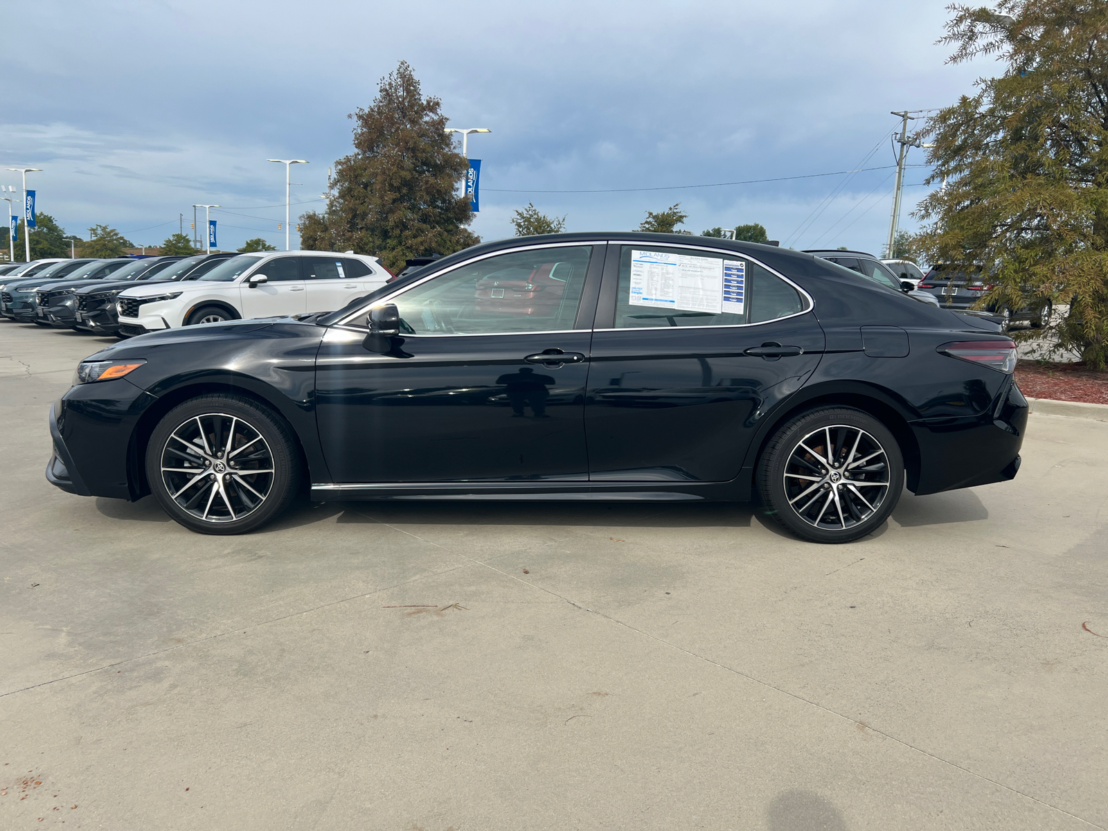 2022 Toyota Camry SE 5