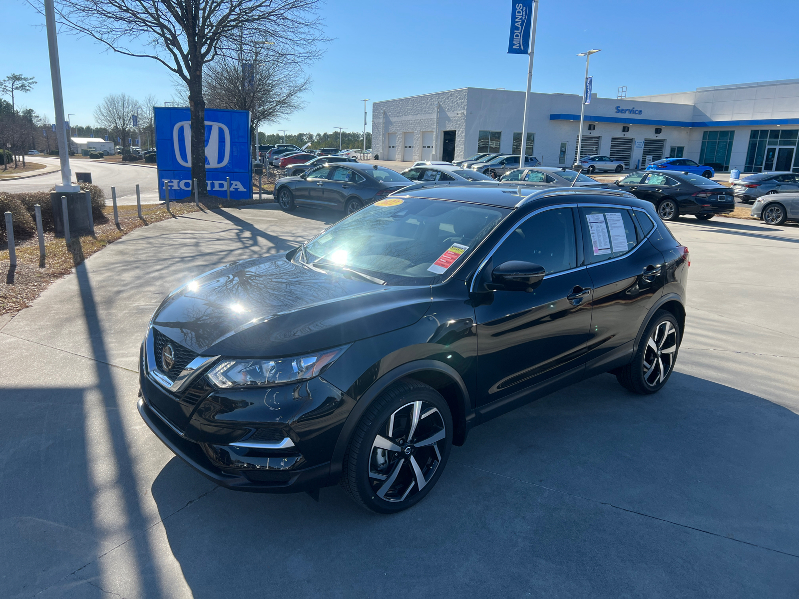 2022 Nissan Rogue Sport SL 3