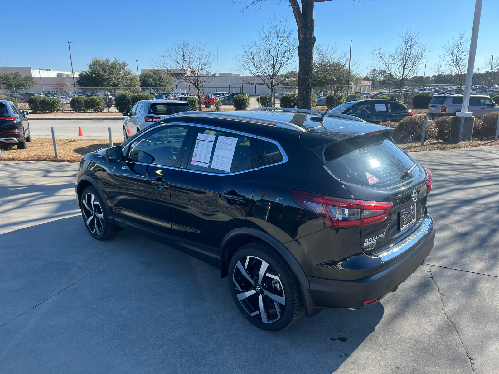 2022 Nissan Rogue Sport SL 5