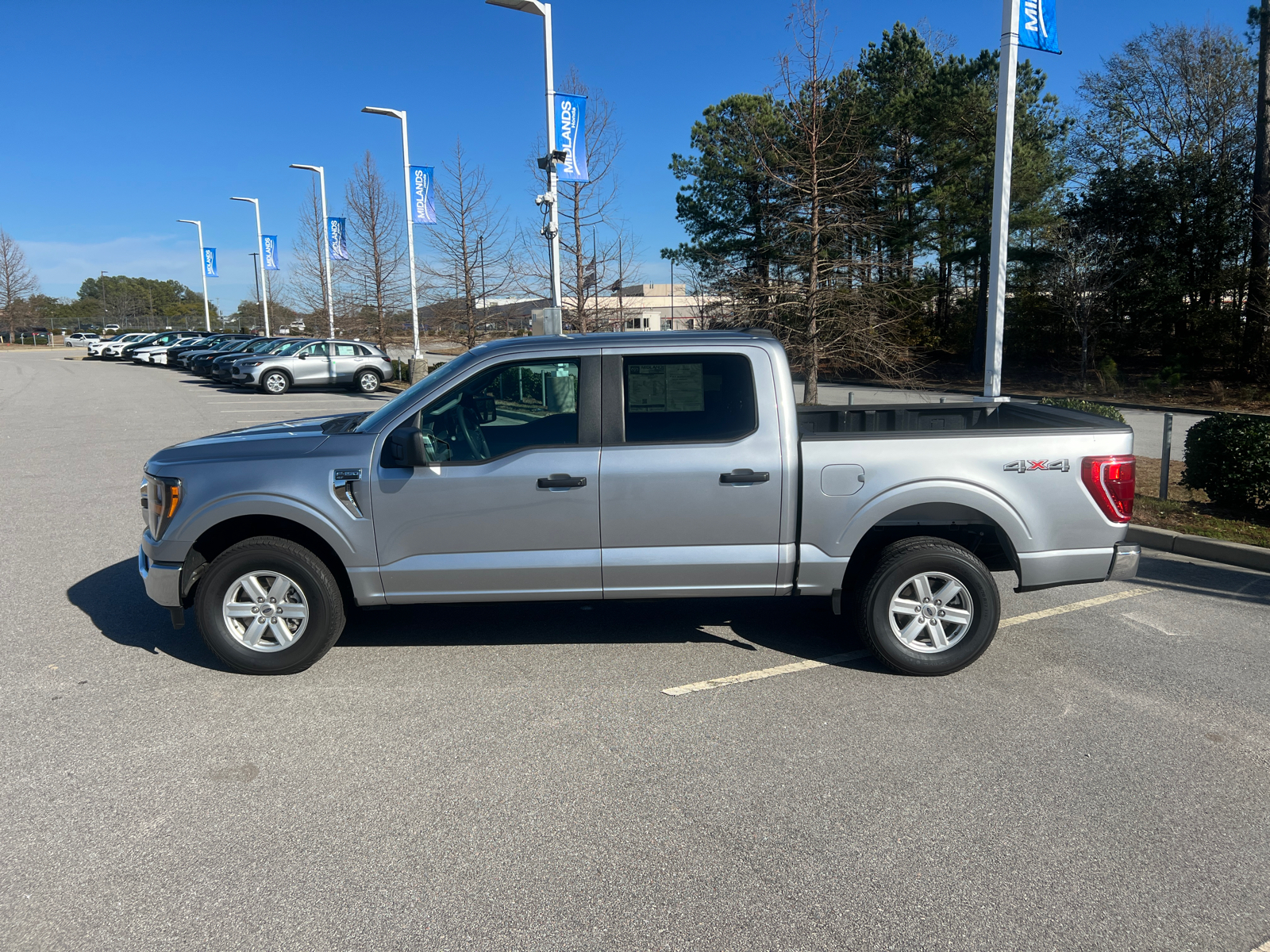 2023 Ford F-150 XLT 4