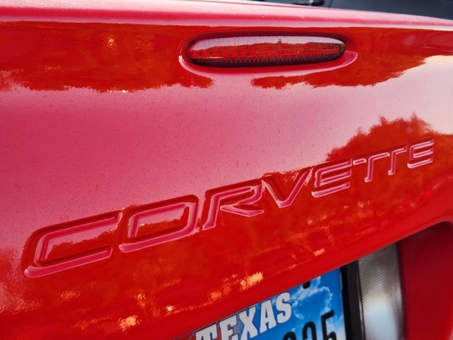 2004 Chevrolet Corvette Base 9