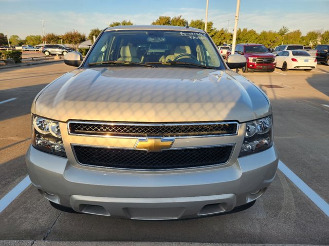 2007 Chevrolet Suburban LT 2