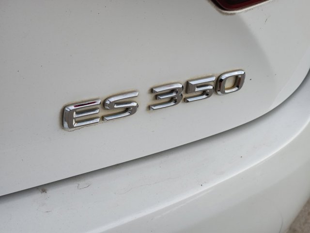 2013 Lexus ES 350 4dr Sdn 9