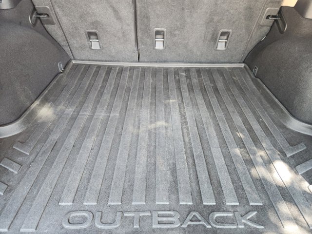 2015 Subaru Outback 2.5i Limited 33