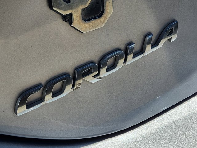 2015 Toyota Corolla L 10