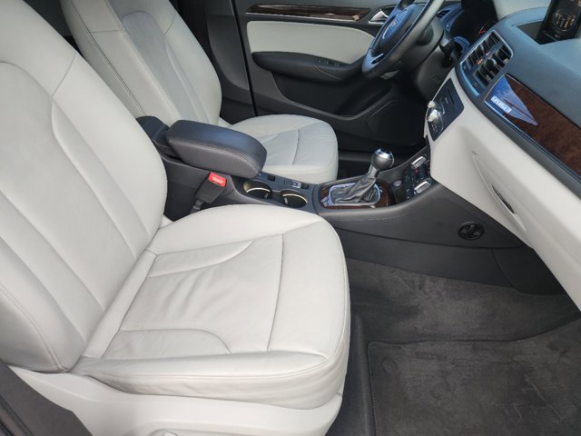 2015 Audi Q3 2.0T Premium Plus 18