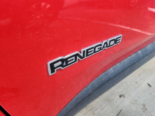 2016 Jeep Renegade Limited 9