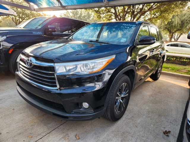 2016 Toyota Highlander XLE 2