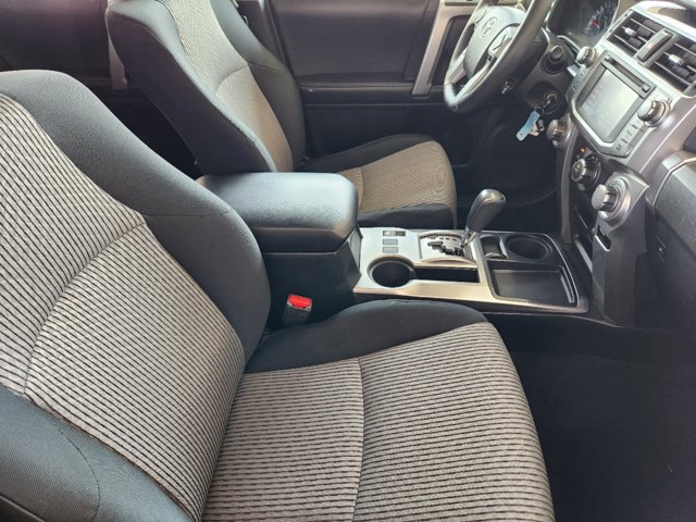 2017 Toyota 4Runner SR5 18