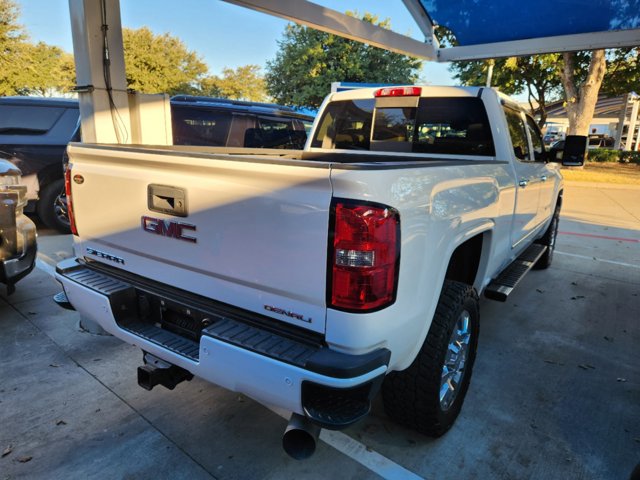 2017 GMC Sierra 2500HD Denali 4