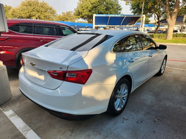 2017 Chevrolet Malibu LT 4