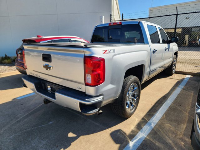 2017 Chevrolet Silverado 1500 LTZ 4