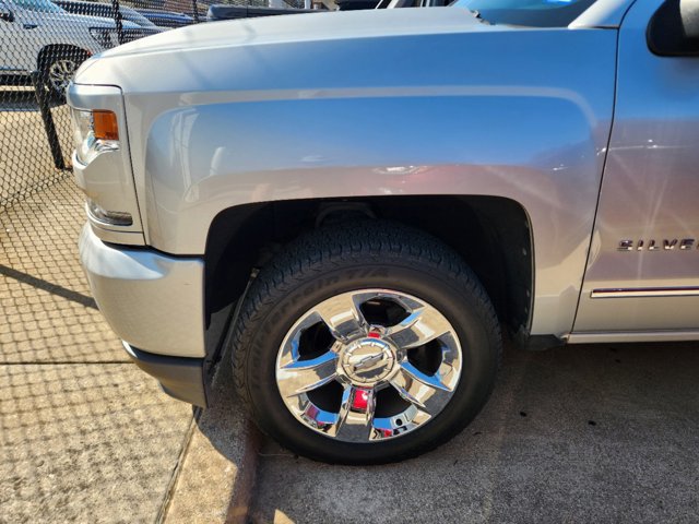 2017 Chevrolet Silverado 1500 LTZ 5