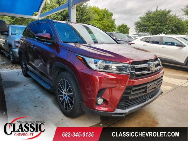 2017 Toyota Highlander SE 1