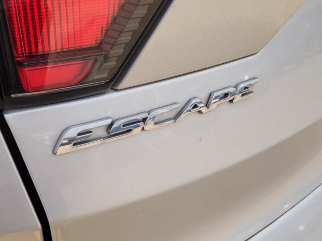 2017 Ford Escape SE 8