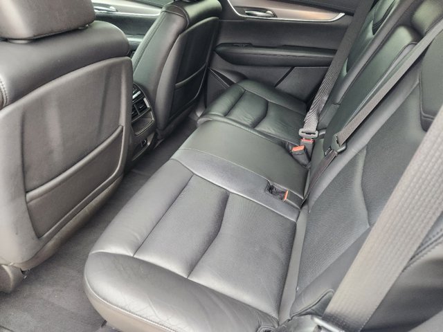 2017 Cadillac XT5 Premium Luxury FWD 31