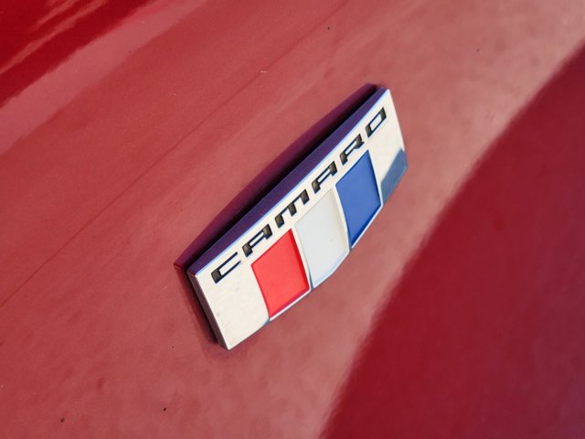 2018 Chevrolet Camaro 1LT 8